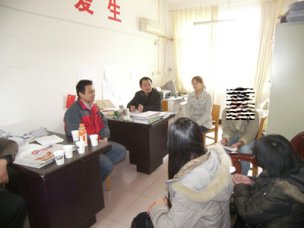 市义工联组织社会资金捐助我校品学兼优学生