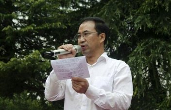 我校隆重举行2017级新生军训结营仪式