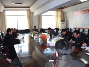 区教育局检查我校开学工作 着眼常规管理