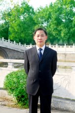 夏其国（生物教研组)