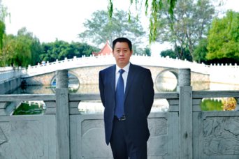 谭德发(英语教研组)