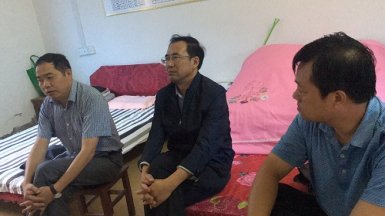 我校扶贫小组赴鱼池村开展扶贫工作